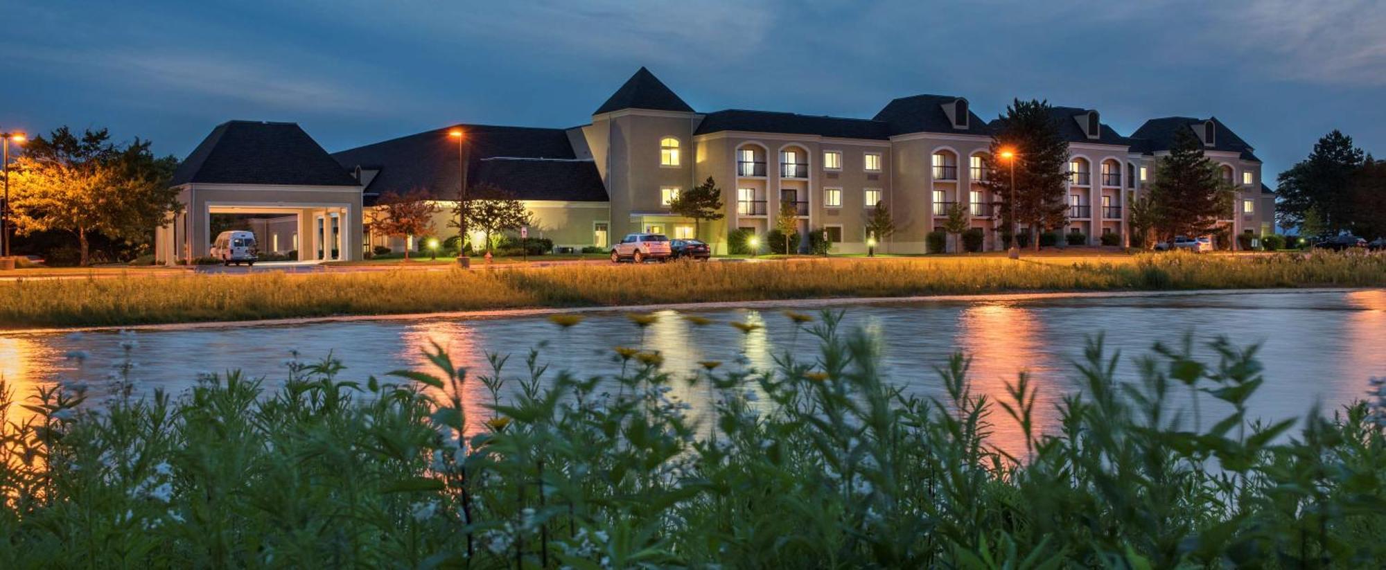 Doubletree By Hilton Hotel Chicago Wood Dale - Elk Grove Exterior foto